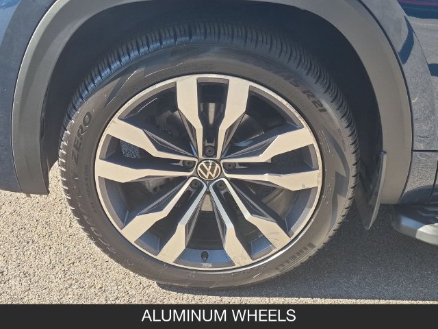 Used 2021 Volkswagen Atlas SEL R-Line w/ Atlas Adventure Package AWD/4WD image 26