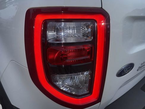 Used 2024 Ford Bronco Sport Badlands image 7