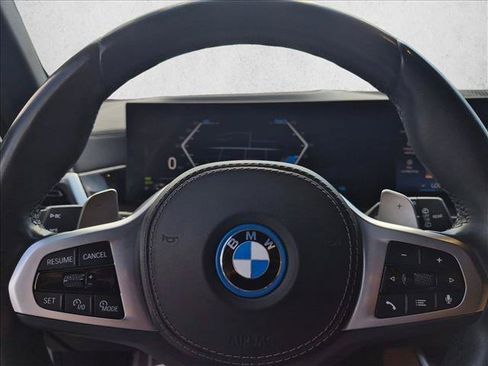 Used 2024 BMW X5 xDrive50e w/ M Sport Package AWD/4WD image 13