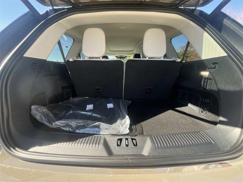 New 2026 Lincoln Aviator Reserve w/ Luxury Package image 15