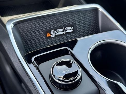 New 2026 Chevrolet Equinox LT w/ Convenience Package II image 10