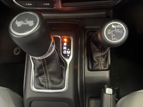 Used 2023 Jeep Wrangler Unlimited Sahara AWD/4WD image 26