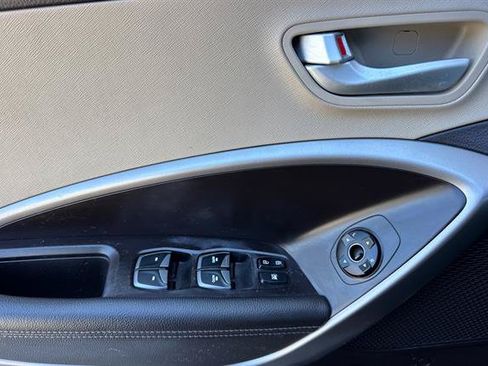Used 2016 Hyundai Santa Fe Sport FWD image 10