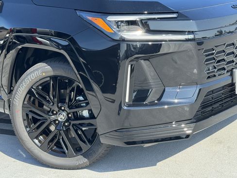 New 2026 Toyota RAV4 XSE AWD/4WD image 9