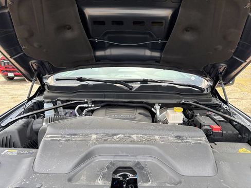 New 2026 RAM 2500 Laramie AWD/4WD image 29