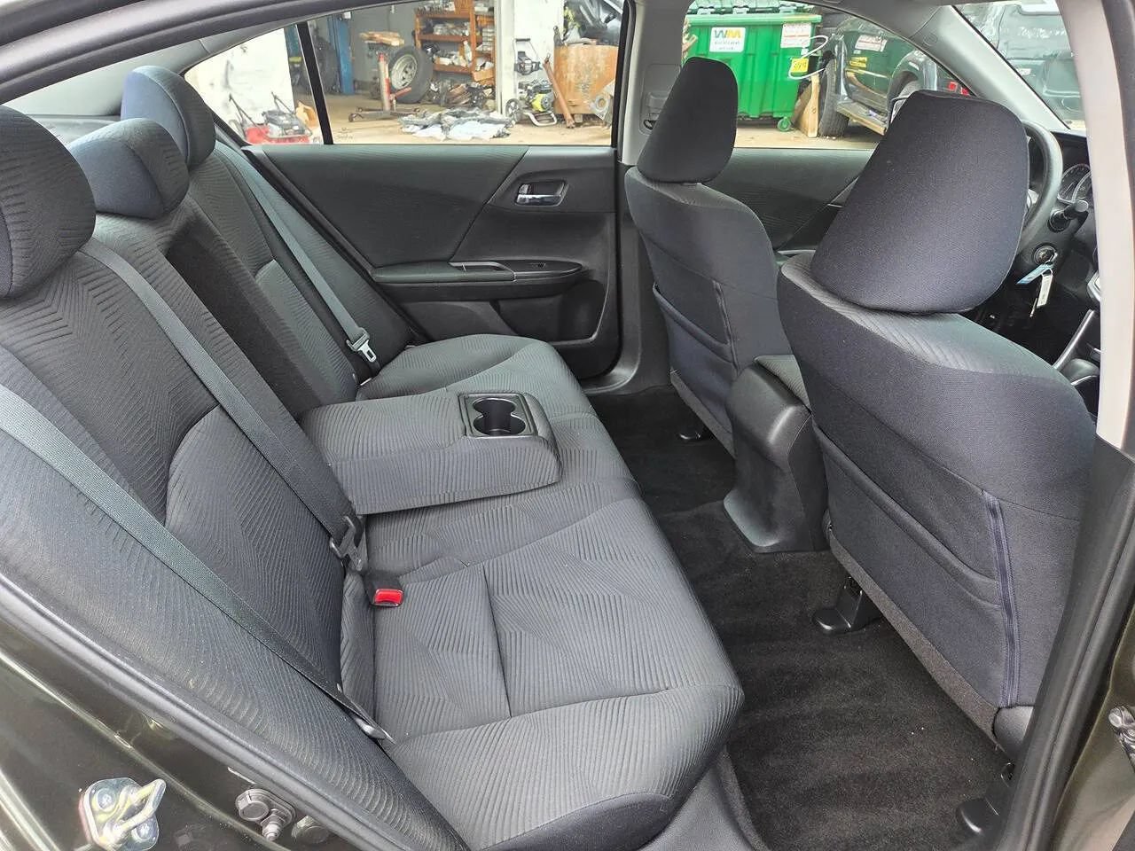 Used 2014 Honda Accord LX image 32