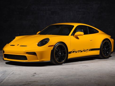 Used 2022 Porsche 911 GT3 RWD image 2