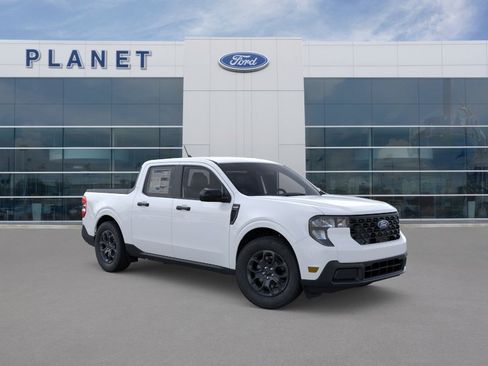 New 2026 Ford Maverick XLT w/ XLT Luxury Package FWD image 9