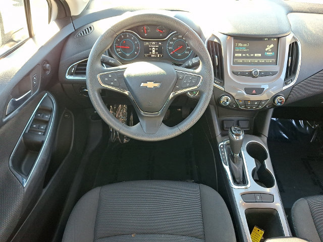 Used 2016 Chevrolet Cruze LT w/ Convenience Package FWD image 11