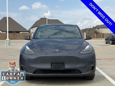 Used 2023 Tesla Model Y Long Range image 2