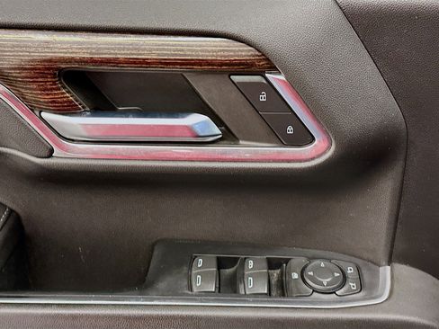 Used 2023 GMC Sierra 1500 Elevation image 15