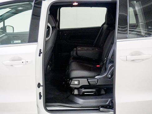 Certified 2026 Honda Odyssey Sport-L image 37