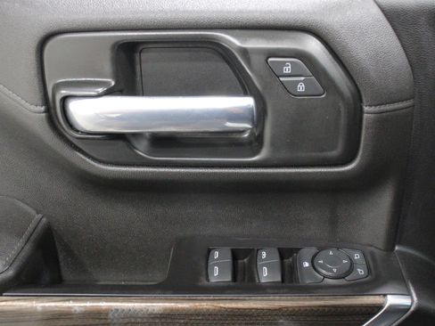 Used 2021 Chevrolet Silverado 1500 LT RWD image 7