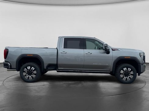 New 2026 GMC Sierra 3500 Denali w/ Denali Reserve Package AWD/4WD image 8