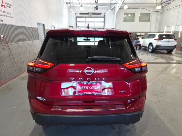 Certified 2026 Nissan Rogue SV w/ Cold Weather Package AWD/4WD image 4