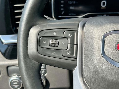 Used 2025 GMC Sierra 1500 SLT image 25
