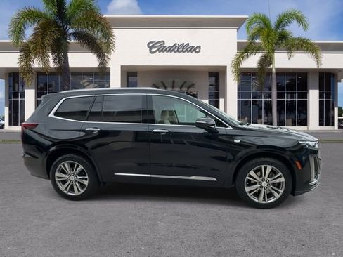 Used 2023 Cadillac XT6 Premium Luxury w/ Technology Package image 17