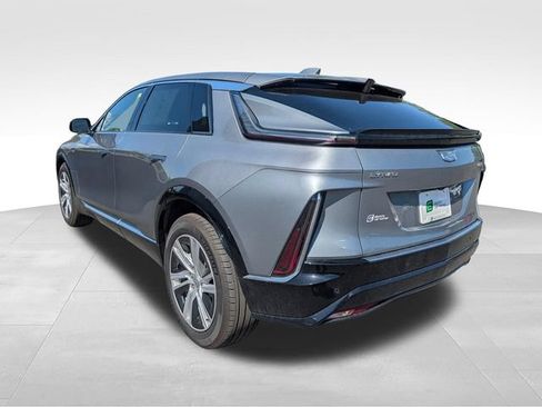 Used 2024 Cadillac Lyriq Tech AWD/4WD image 6