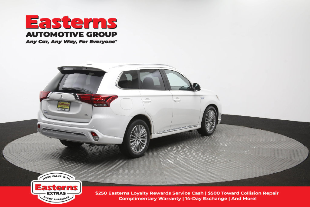 Used 2020 Mitsubishi Outlander SEL AWD/4WD image 41