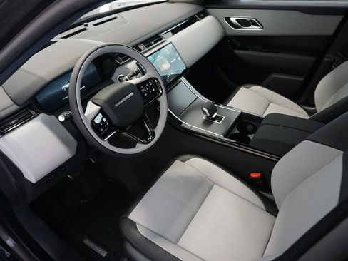 New 2026 Land Rover Range Rover Velar Dynamic SE AWD/4WD image 18