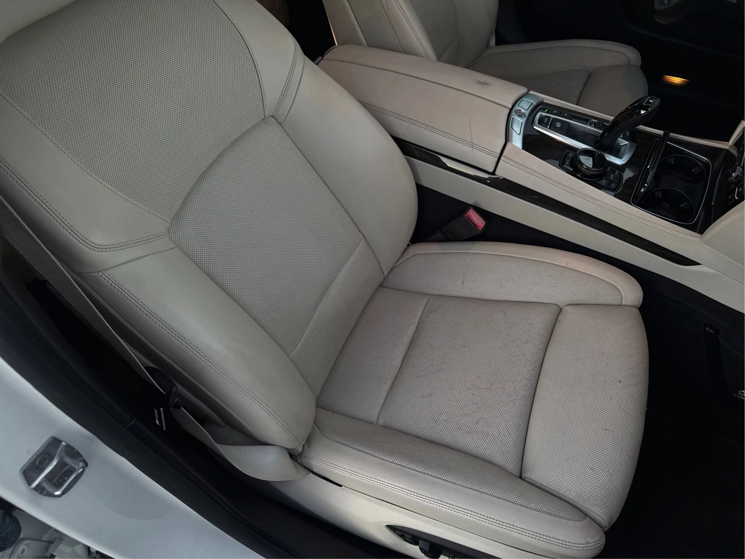 Used 2015 BMW 750Li RWD image 19