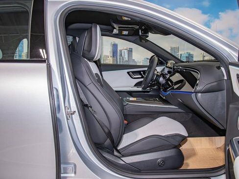 Used 2026 Mercedes-Benz E 53 AMG 4MATIC Sedan image 21