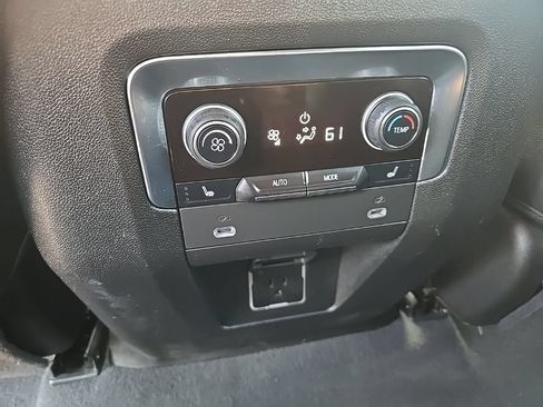 Used 2022 Chevrolet Tahoe Z71 w/ Z71 Off-Road Package AWD/4WD image 41