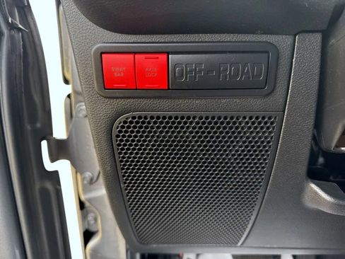 Used 2017 Jeep Wrangler Unlimited Rubicon AWD/4WD image 19
