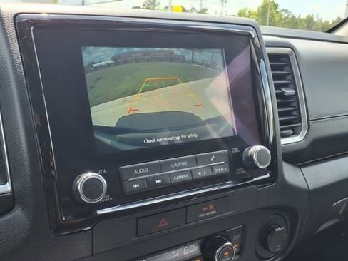 Used 2022 Nissan Frontier SV RWD image 24