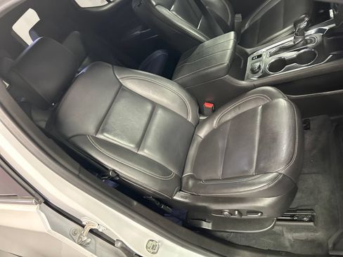Used 2023 Chevrolet Traverse LT w/ LPO, Floor Liner Package AWD/4WD image 25