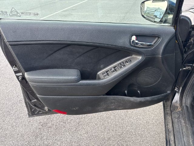 Used 2018 Kia Forte S FWD image 22