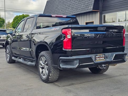 Used 2020 Chevrolet Silverado 1500 RST w/ RST Value Package AWD/4WD image 3