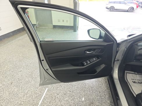 Used 2024 Honda Accord Touring image 20