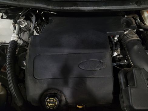 Used 2017 Ford Explorer XLT w/ Equipment Group 202A image 30