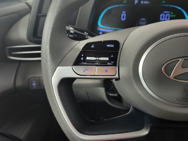 Certified 2025 Hyundai Elantra Hybrid FWD image 23