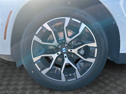 New 2026 BMW X3 xDrive30 w/ Premium Package image 9