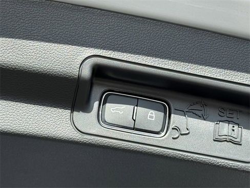 New 2026 Ford Explorer Active w/ Active Comfort Package image 5