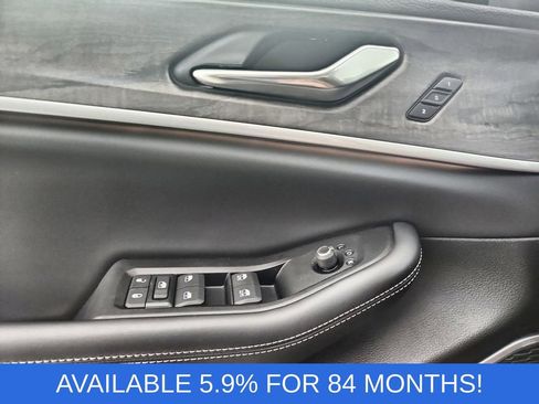 New 2026 Jeep Grand Cherokee L Limited w/ Limited Altitude Package AWD/4WD image 21