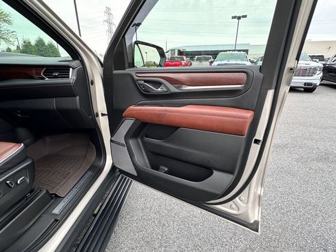 Certified 2023 GMC Yukon Denali Ultimate AWD/4WD image 14