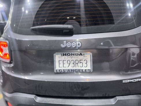 Used 2017 Jeep Renegade Sport w/ Power & Air Group image 11