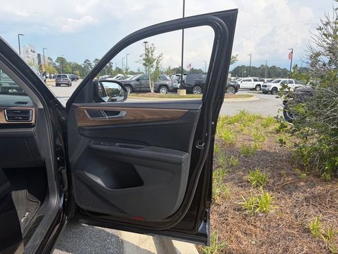Used 2024 Volkswagen Atlas SE FWD image 70