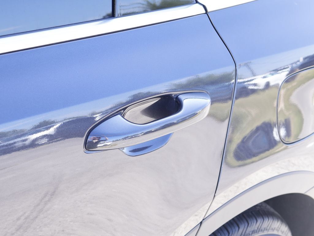 New 2026 Kia Sorento LX FWD image 10