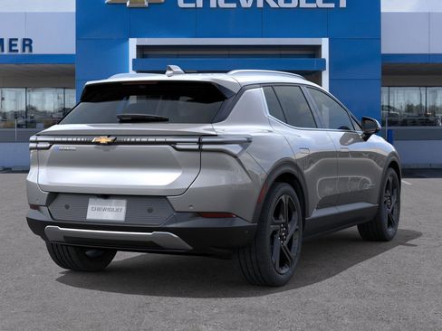 New 2026 Chevrolet Equinox EV LT image 4