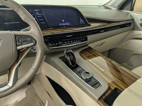 Used 2023 Cadillac Escalade Sport Platinum image 14