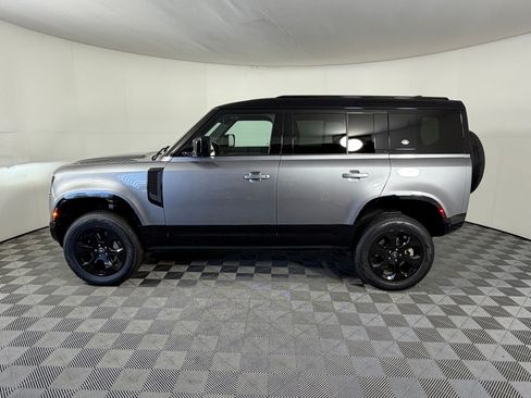 Used 2023 Land Rover Defender 110 X-Dynamic SE AWD/4WD image 2