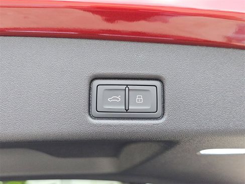 New 2025 Audi Q5 Premium Plus image 13