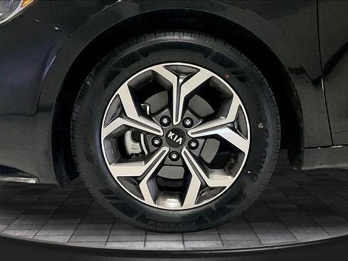 Used 2021 Kia Forte LXS FWD image 31