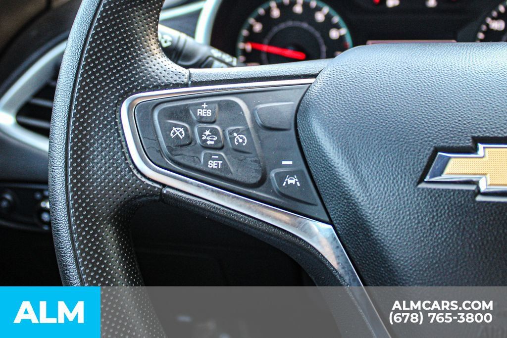Used 2025 Chevrolet Malibu LT FWD image 24