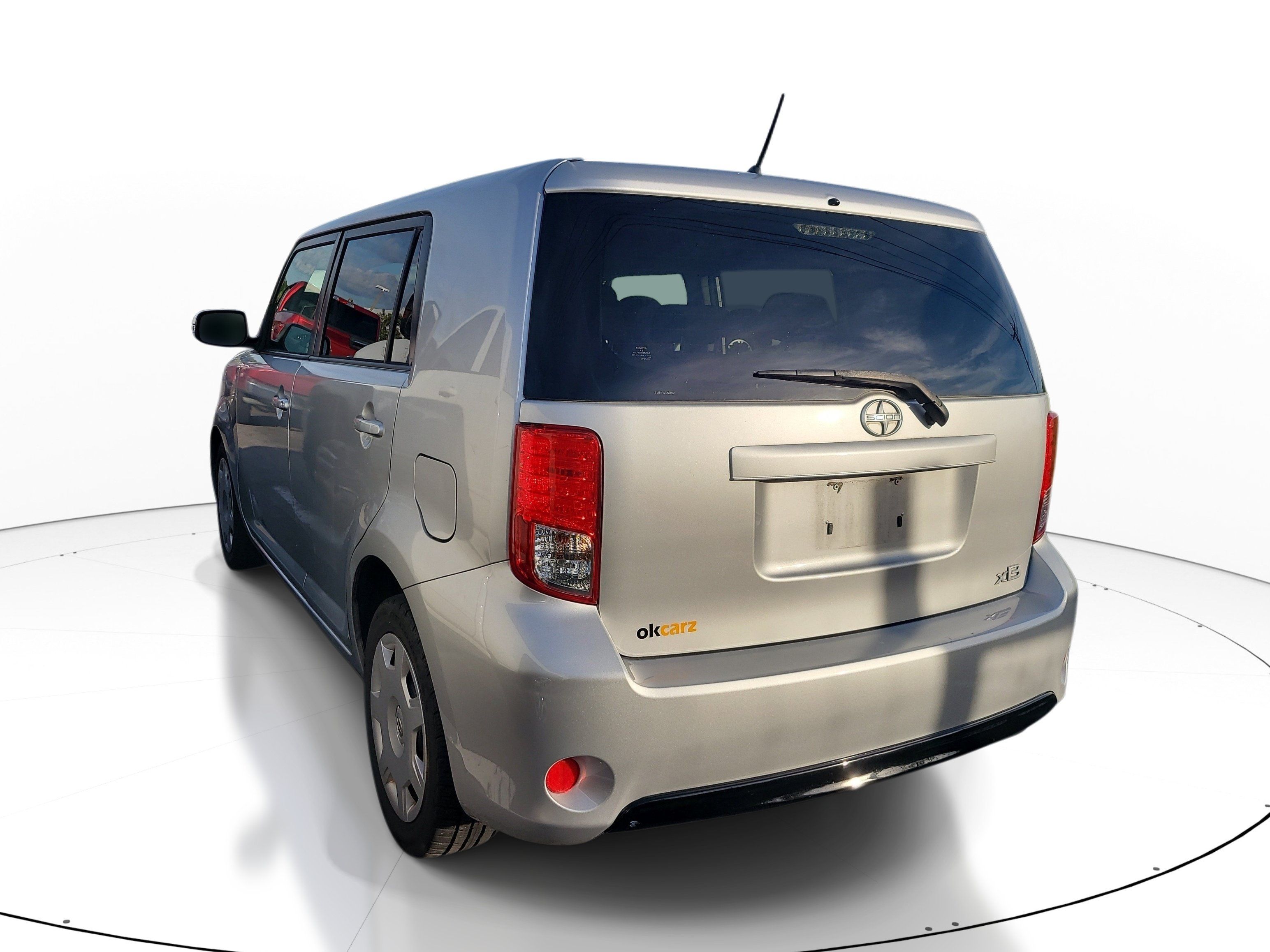 Used 2014 Scion xB FWD image 6