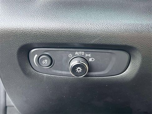 Certified 2023 Chevrolet Traverse RS image 22